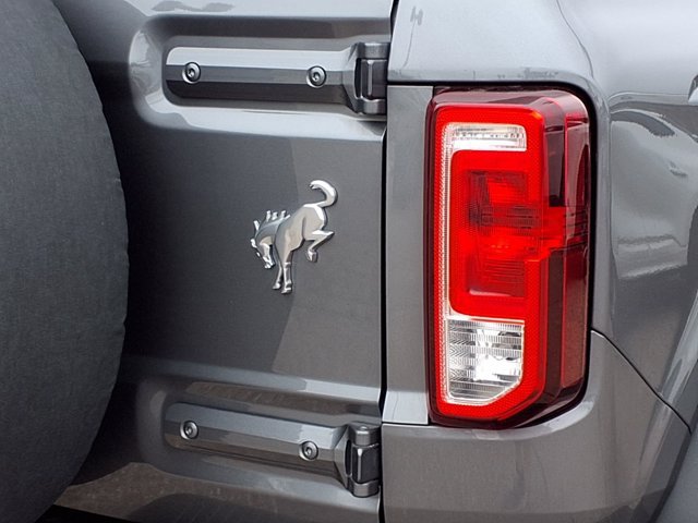 Certified 2024 Ford Bronco Black Diamond AWD/4WD image 26