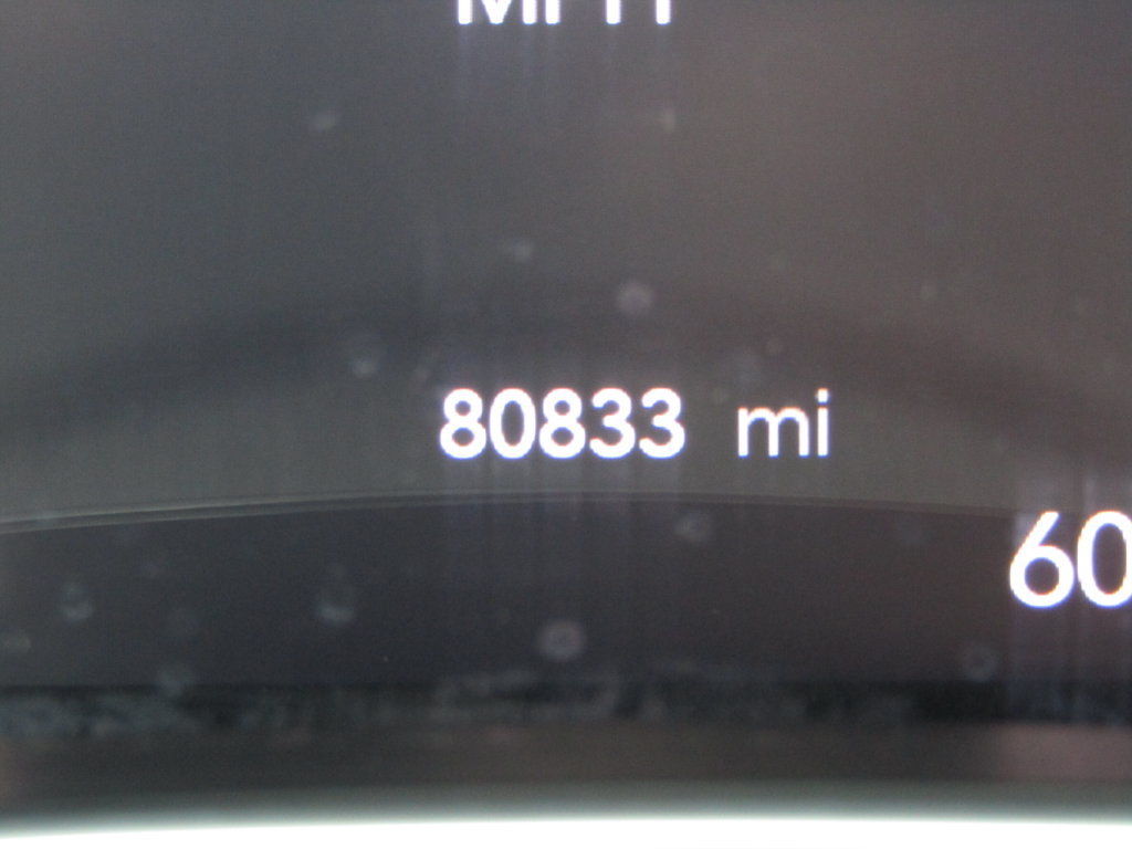 Used 2019 Chrysler Pacifica Limited w/ Tire & Wheel Group FWD image 31