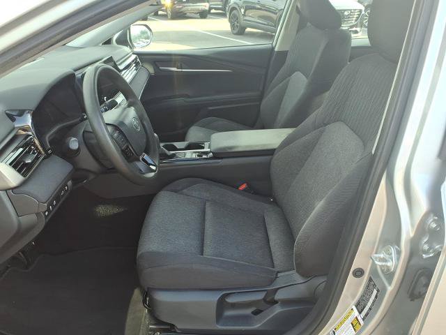Used 2025 Toyota Camry LE FWD image 9