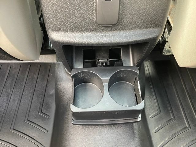 Certified 2018 Ford Explorer XLT w/ Equipment Group 202A AWD/4WD image 32