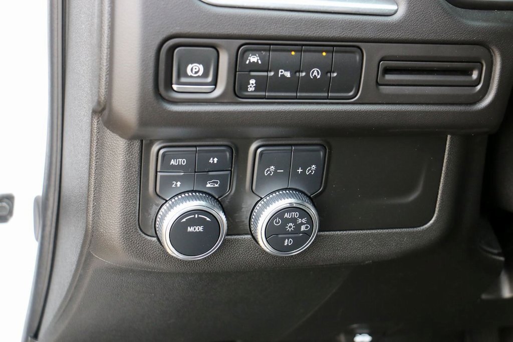 Used 2024 GMC Yukon SLT image 22