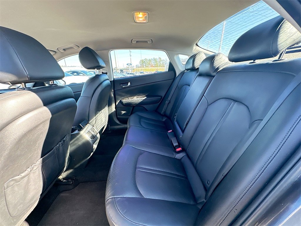 Used 2019 Kia Optima EX image 17