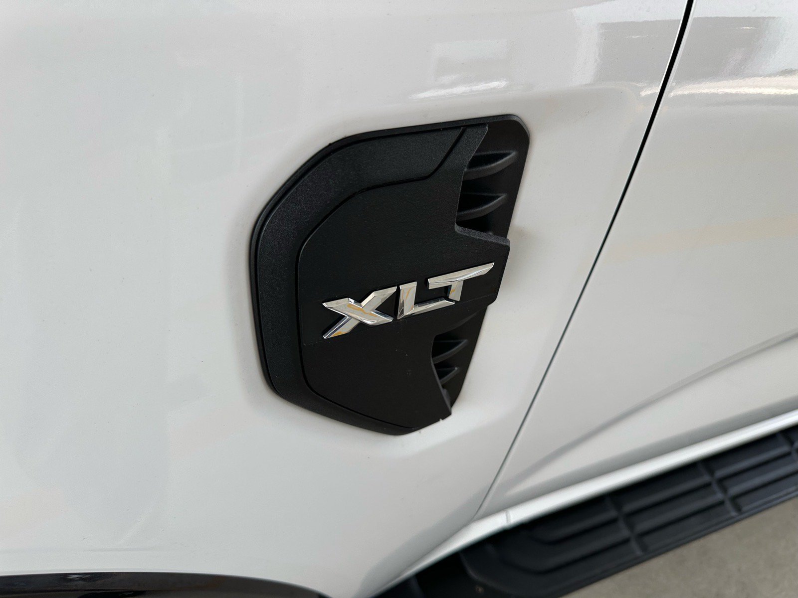 Certified 2024 Ford Ranger XLT w/ FX4 Off-Road Package AWD/4WD image 7