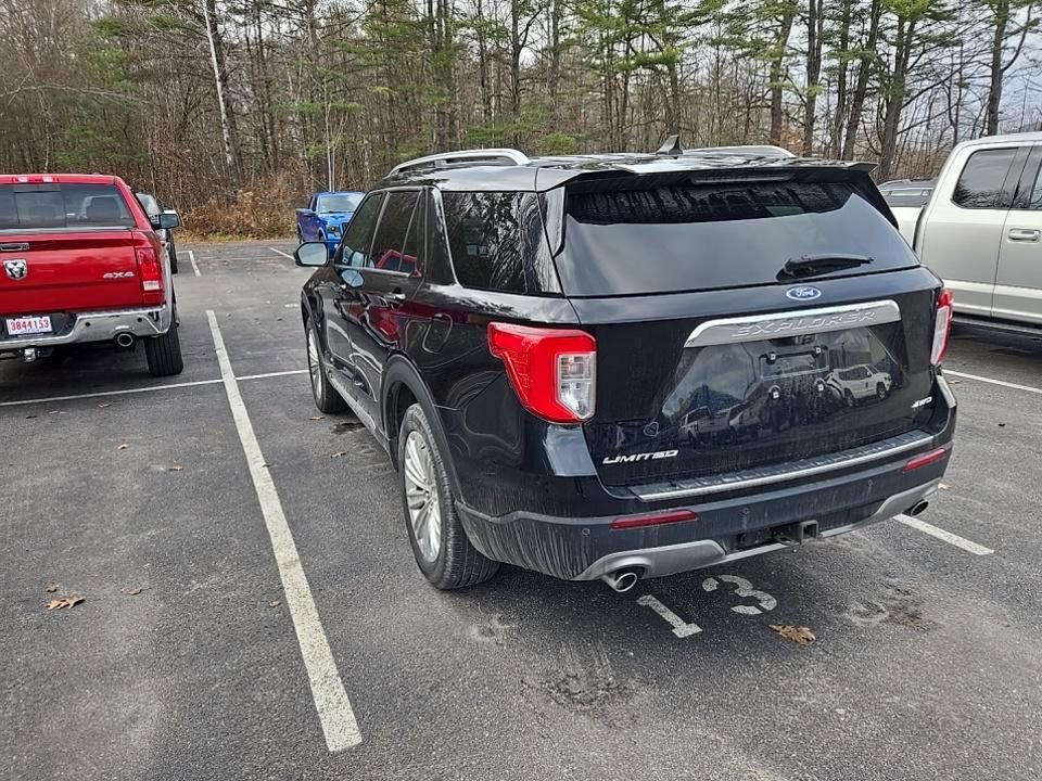 Certified 2022 Ford Explorer Limited w/ Limited Technology Package image 3