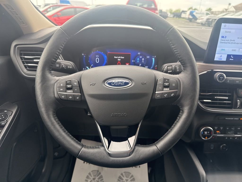 Certified 2020 Ford Escape Titanium w/ Titanium Premium Package 2.0 FWD image 26