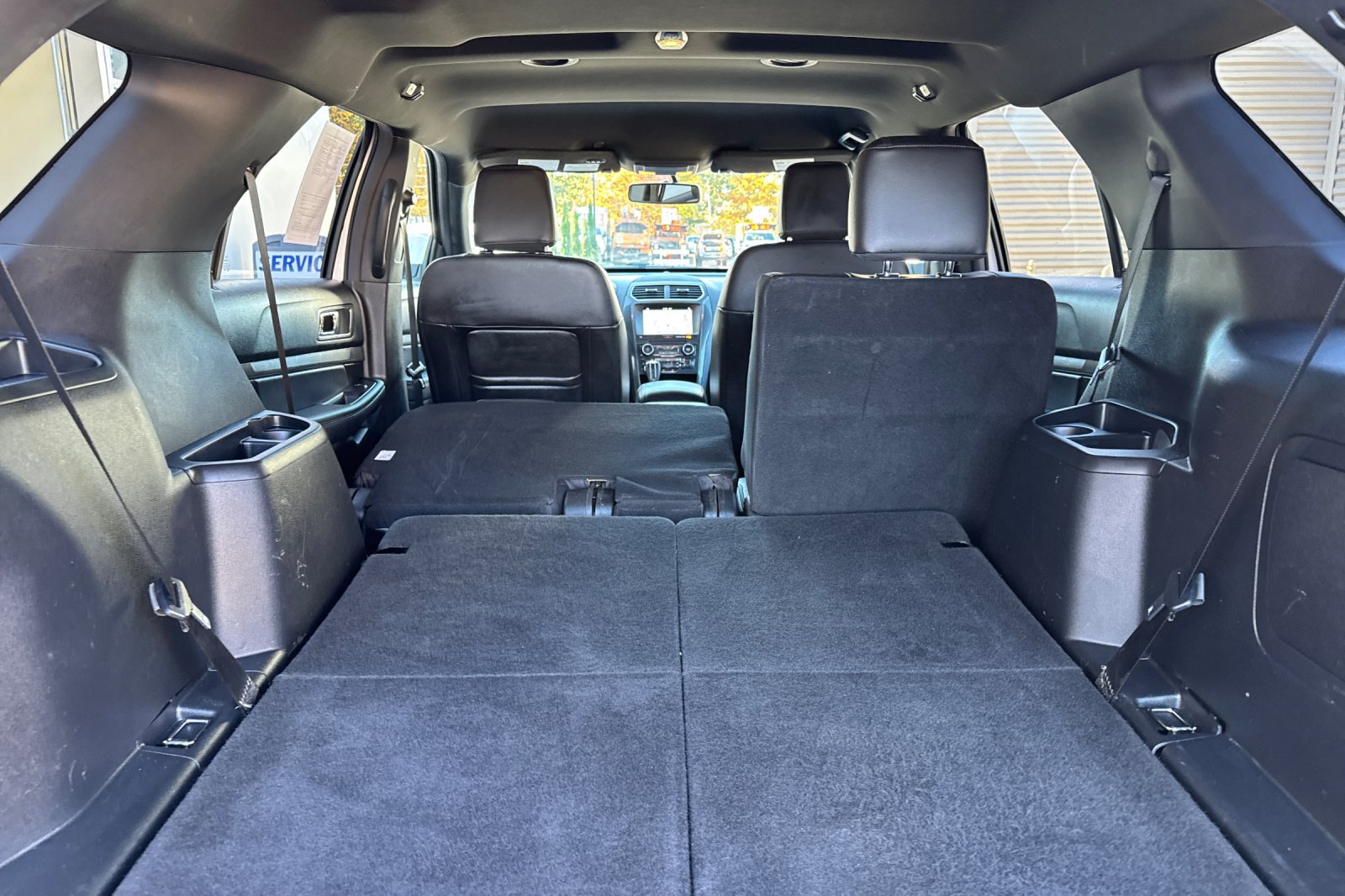 Certified 2018 Ford Explorer XLT w/ Equipment Group 202A AWD/4WD image 16