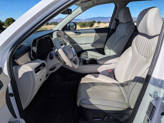 Used 2023 Hyundai Palisade Limited AWD/4WD image 16
