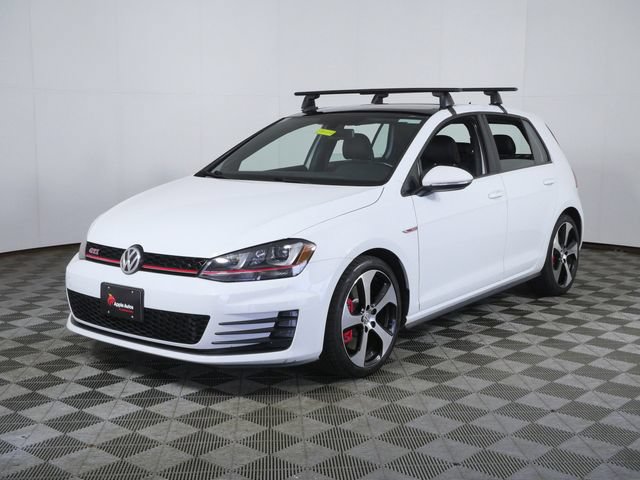 Used 2017 Volkswagen GTI SE FWD image 5