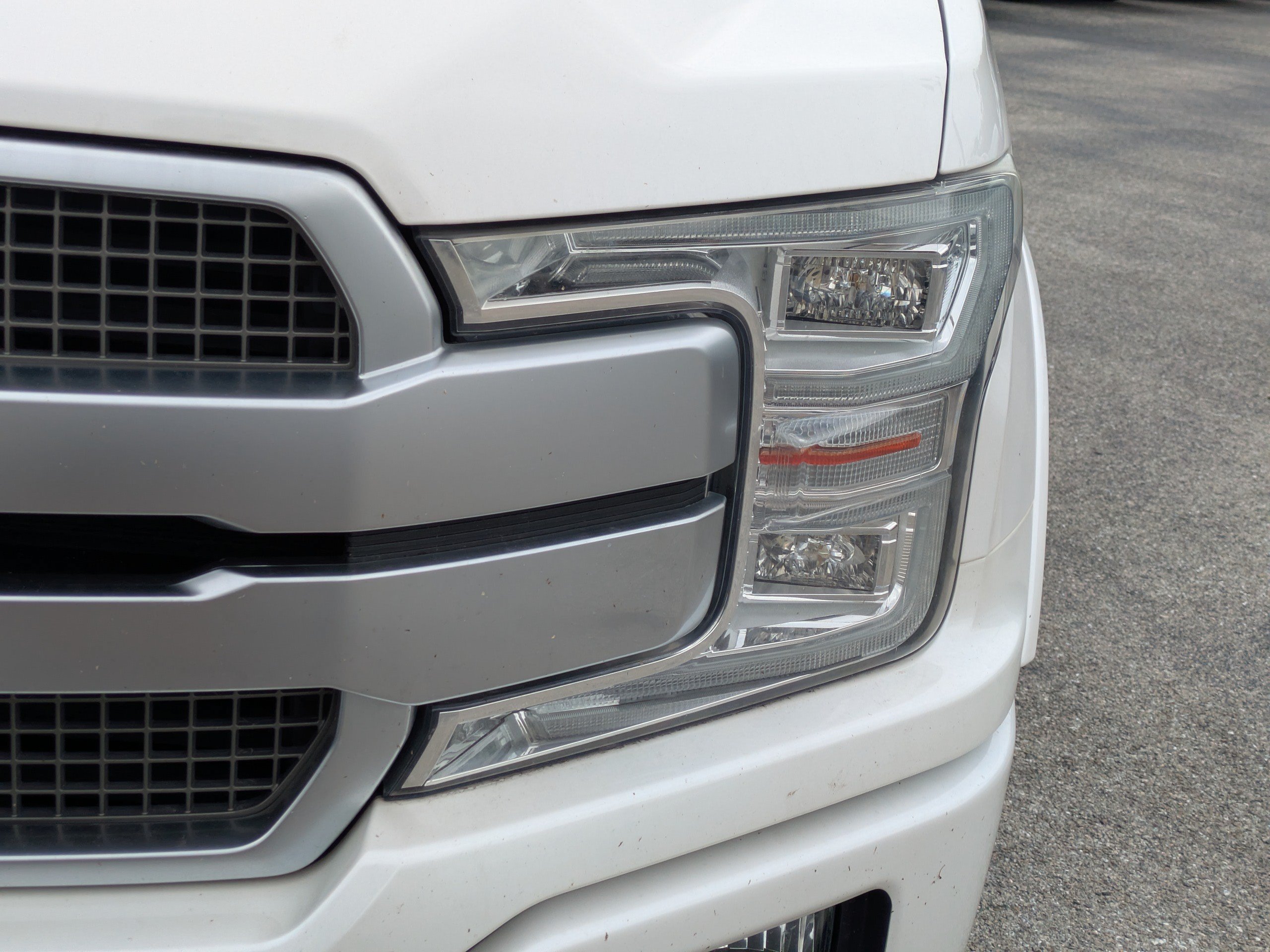 Certified 2019 Ford F150 Platinum w/ Equipment Group 701A Luxury AWD/4WD image 9