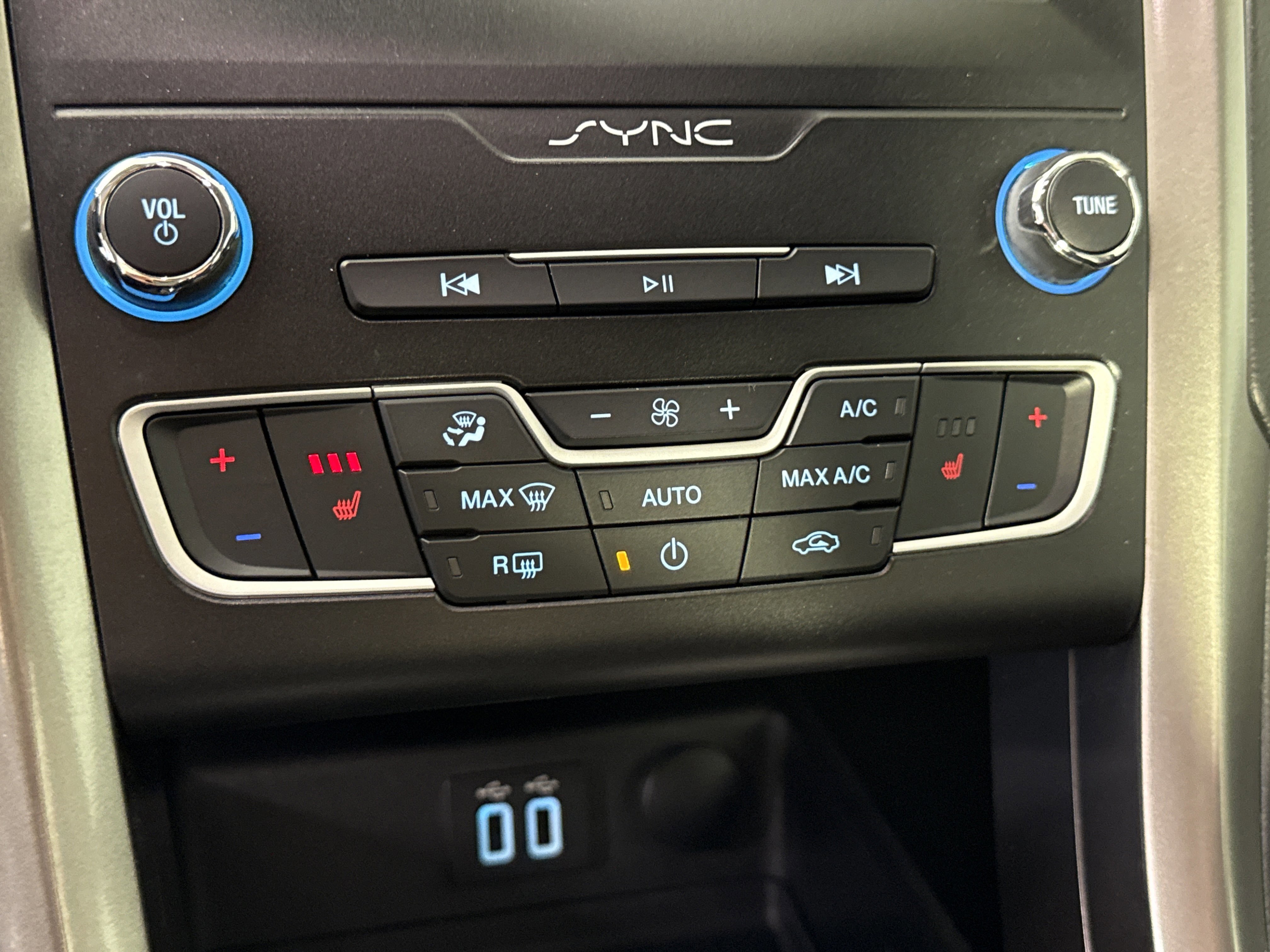 Certified 2019 Ford Fusion SEL image 21