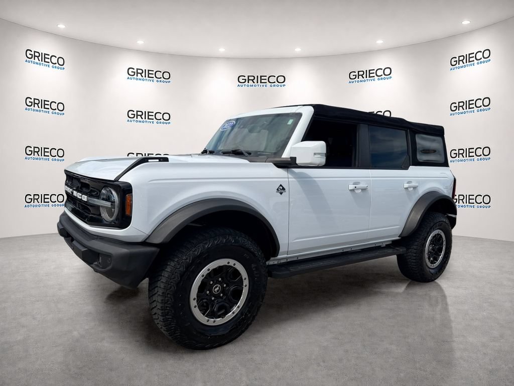 Certified 2022 Ford Bronco Outer Banks w/ Sasquatch Package AWD/4WD image 3