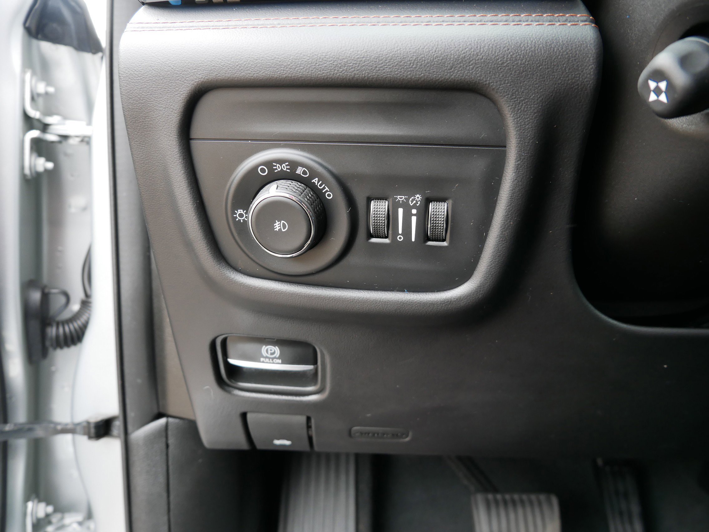 Used 2023 Jeep Grand Cherokee L Summit image 18