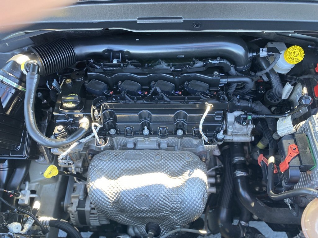 Used 2021 Jeep Renegade Latitude image 29