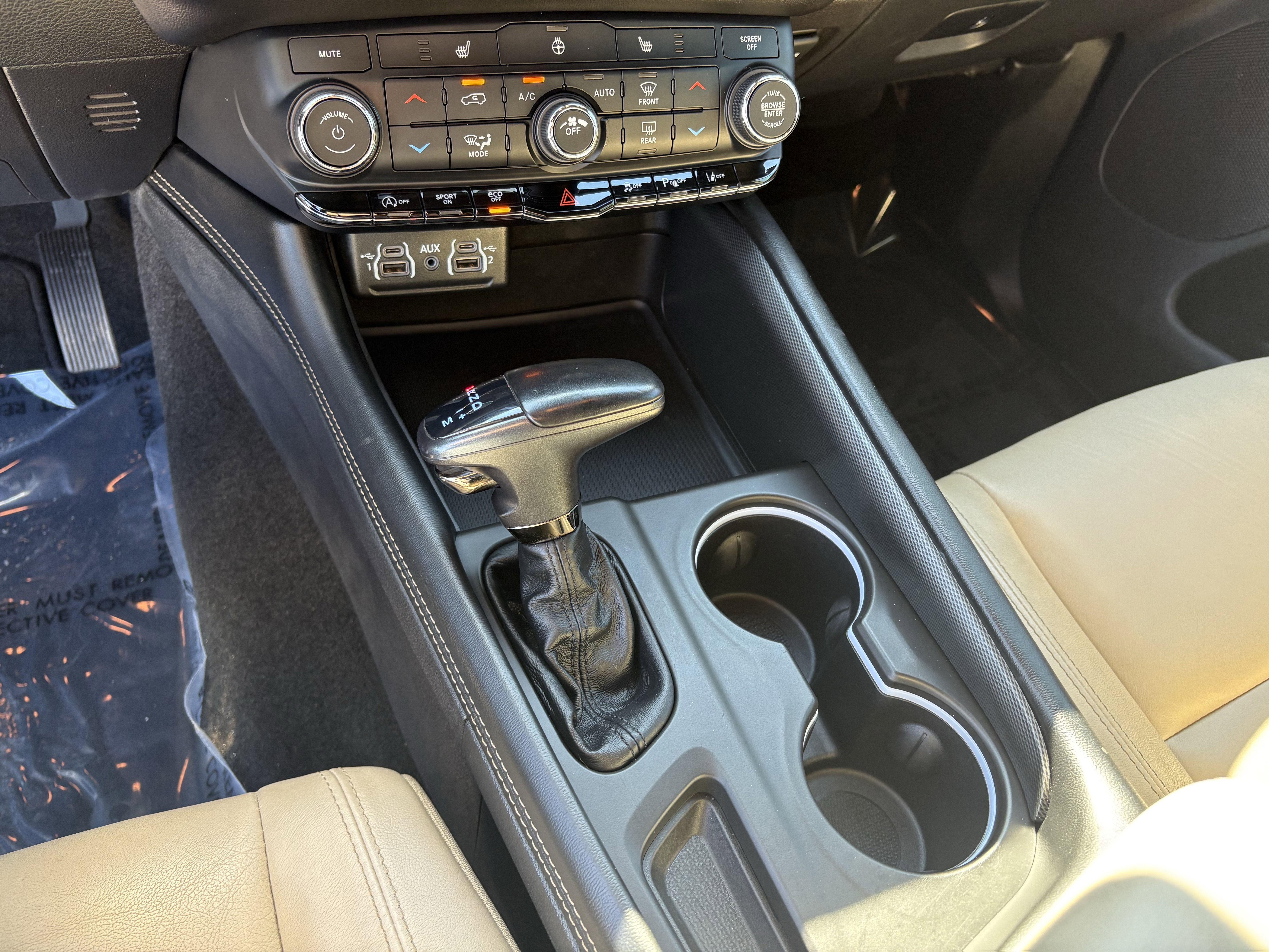 Used 2022 Dodge Durango GT image 31