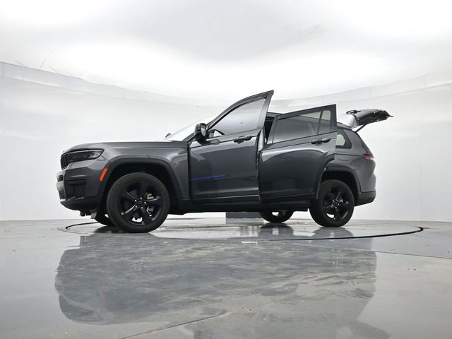 Used 2023 Jeep Grand Cherokee L Altitude AWD/4WD image 55