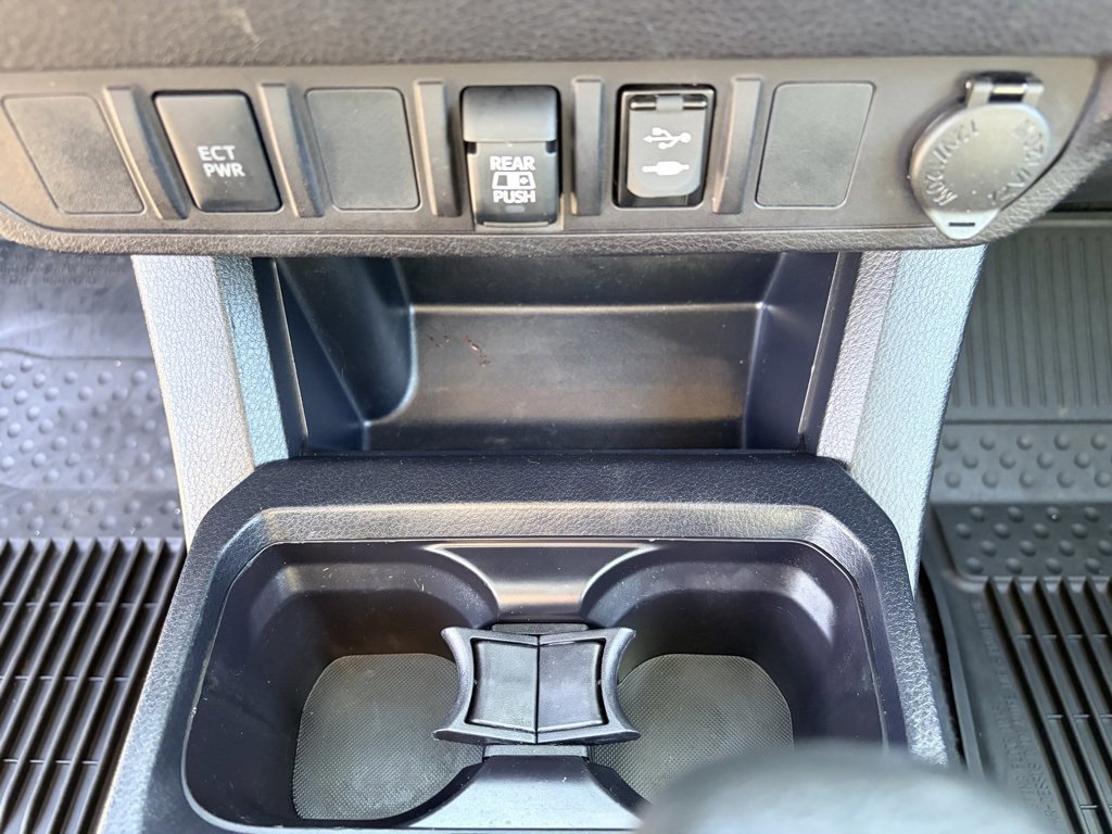 Used 2019 Toyota Tacoma SR5 image 13
