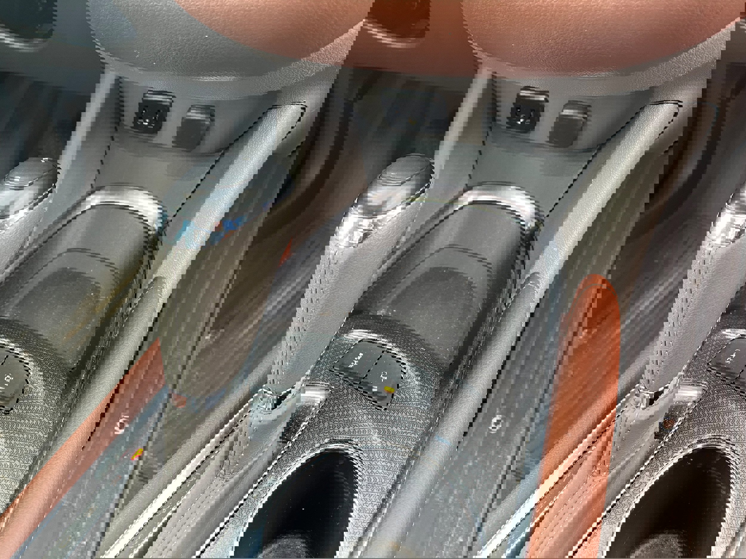 Used 2017 Chevrolet Malibu LT w/ Leather Package image 17