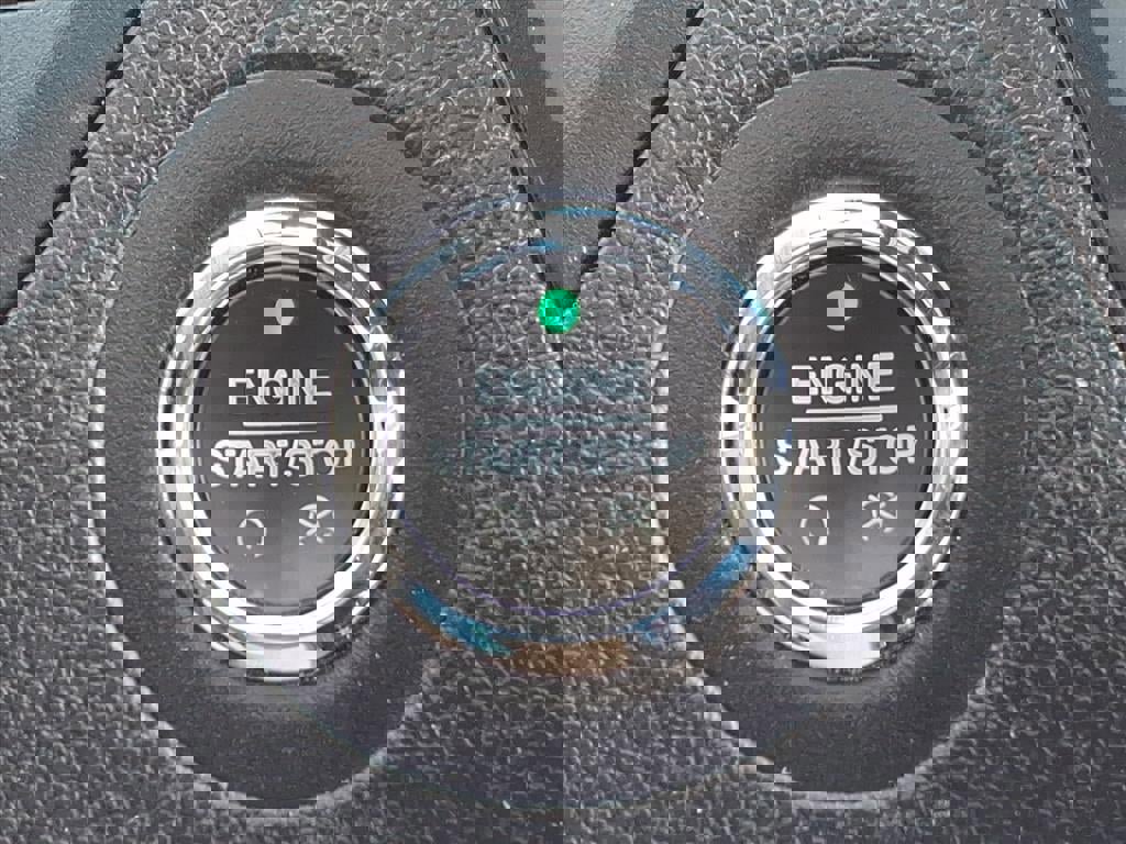 Certified 2019 Ford Explorer XLT w/ Equipment Group 202A image 22