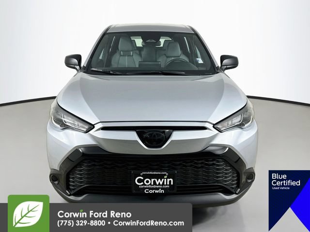 Used 2025 Toyota Corolla Cross AWD Hybrid image 2
