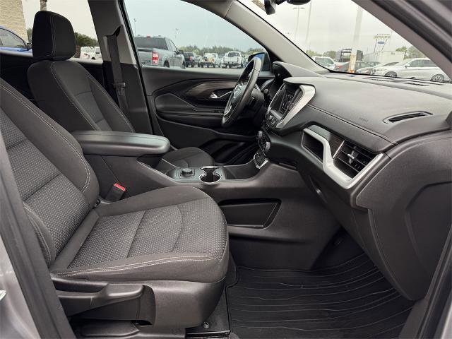 Used 2023 GMC Terrain SLE image 19