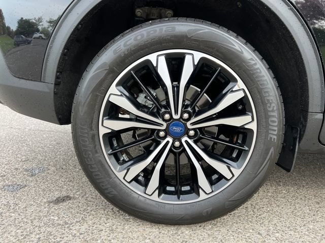 Certified 2022 Ford Escape SEL w/ SEL Stealth AWD Package image 14