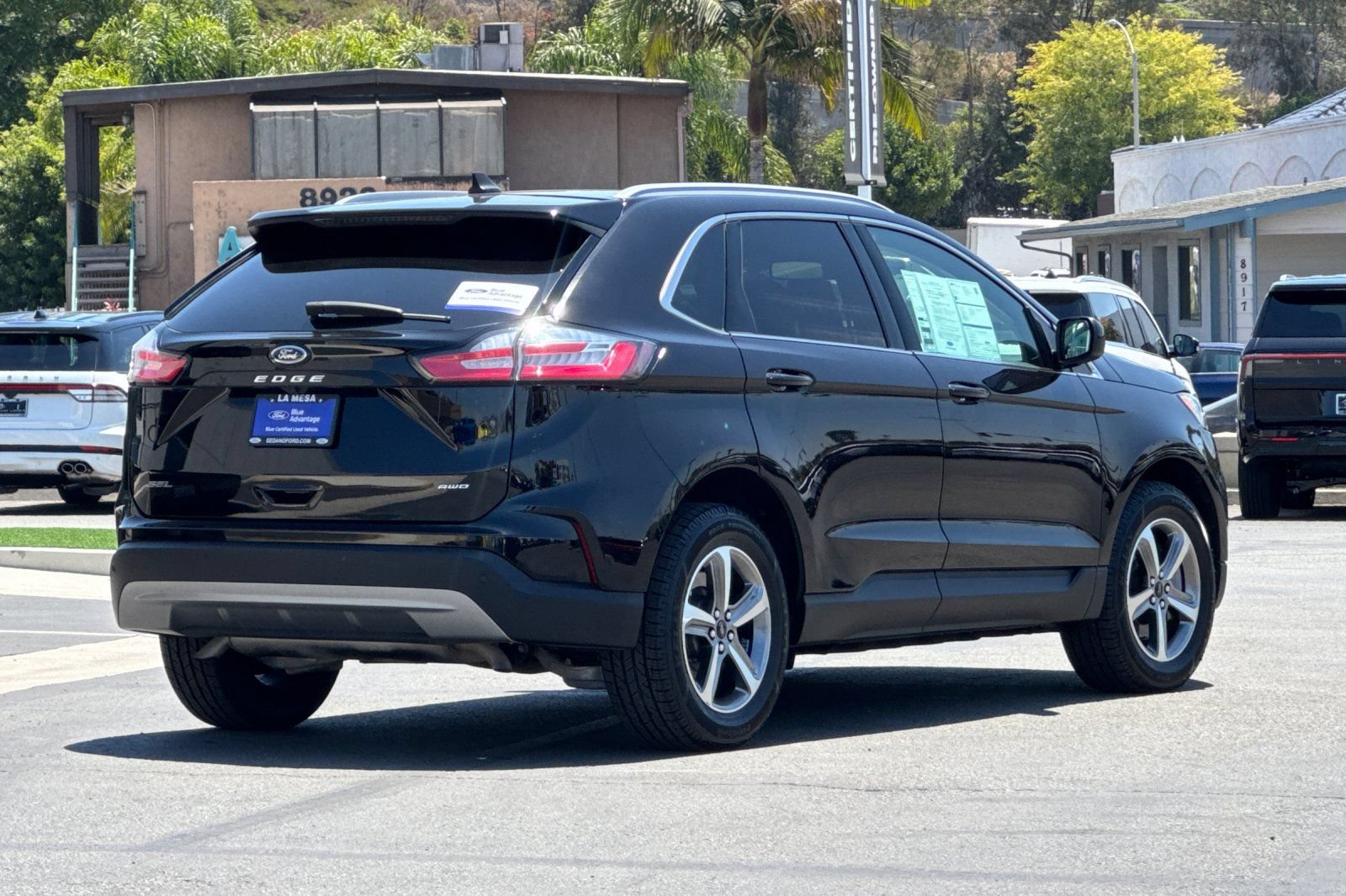 Certified 2024 Ford Edge SEL w/ Convenience Package AWD/4WD image 3