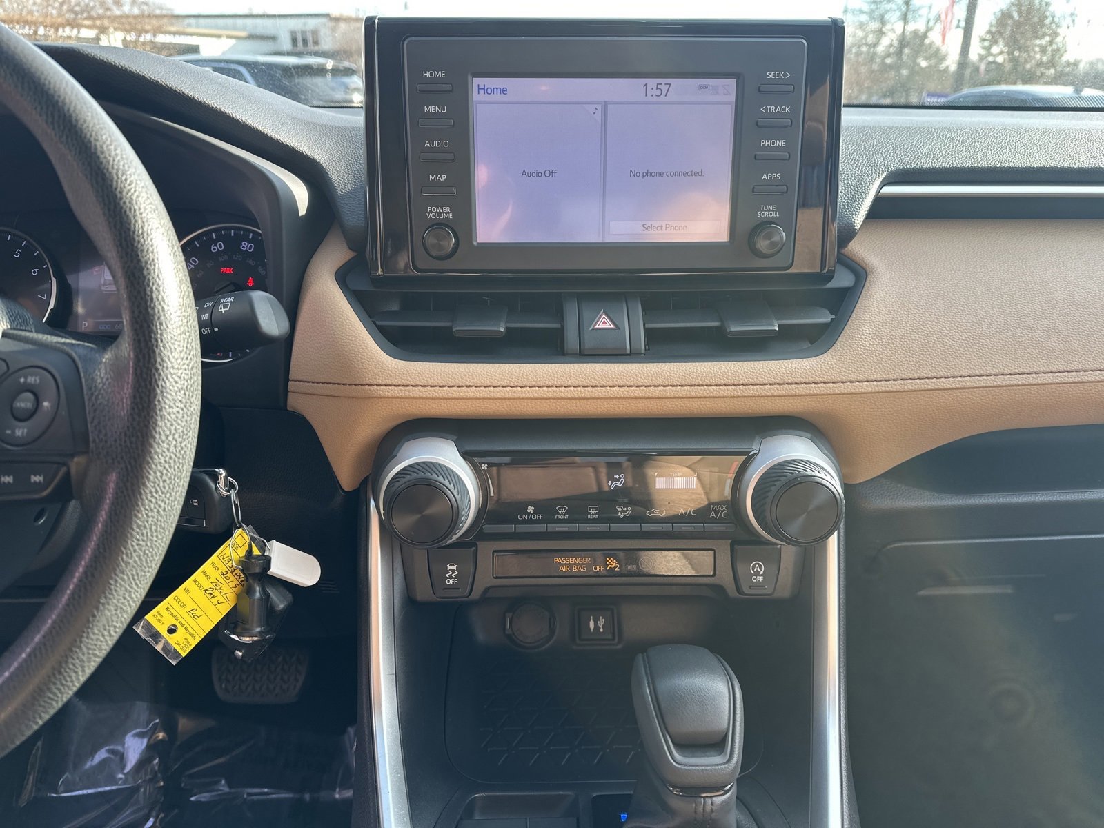 Used 2019 Toyota RAV4 LE image 13