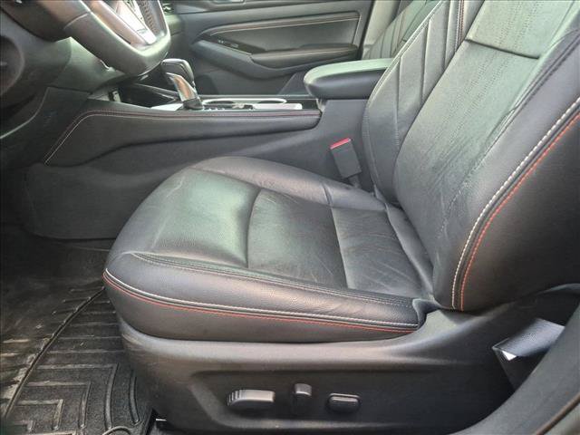 Used 2023 Nissan Altima 2.5 SR w/ SR Premium Package FWD image 17
