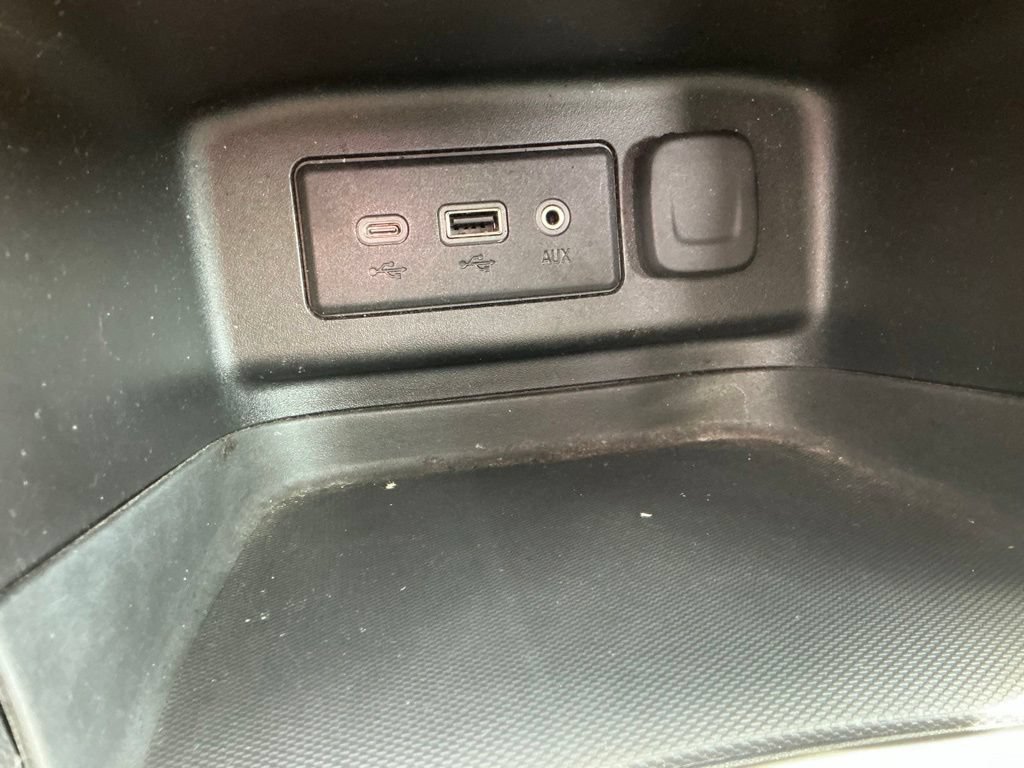 Used 2019 Chevrolet Equinox LT AWD/4WD image 40