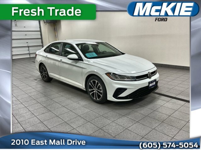 Used 2026 Volkswagen Jetta Sport FWD image 1