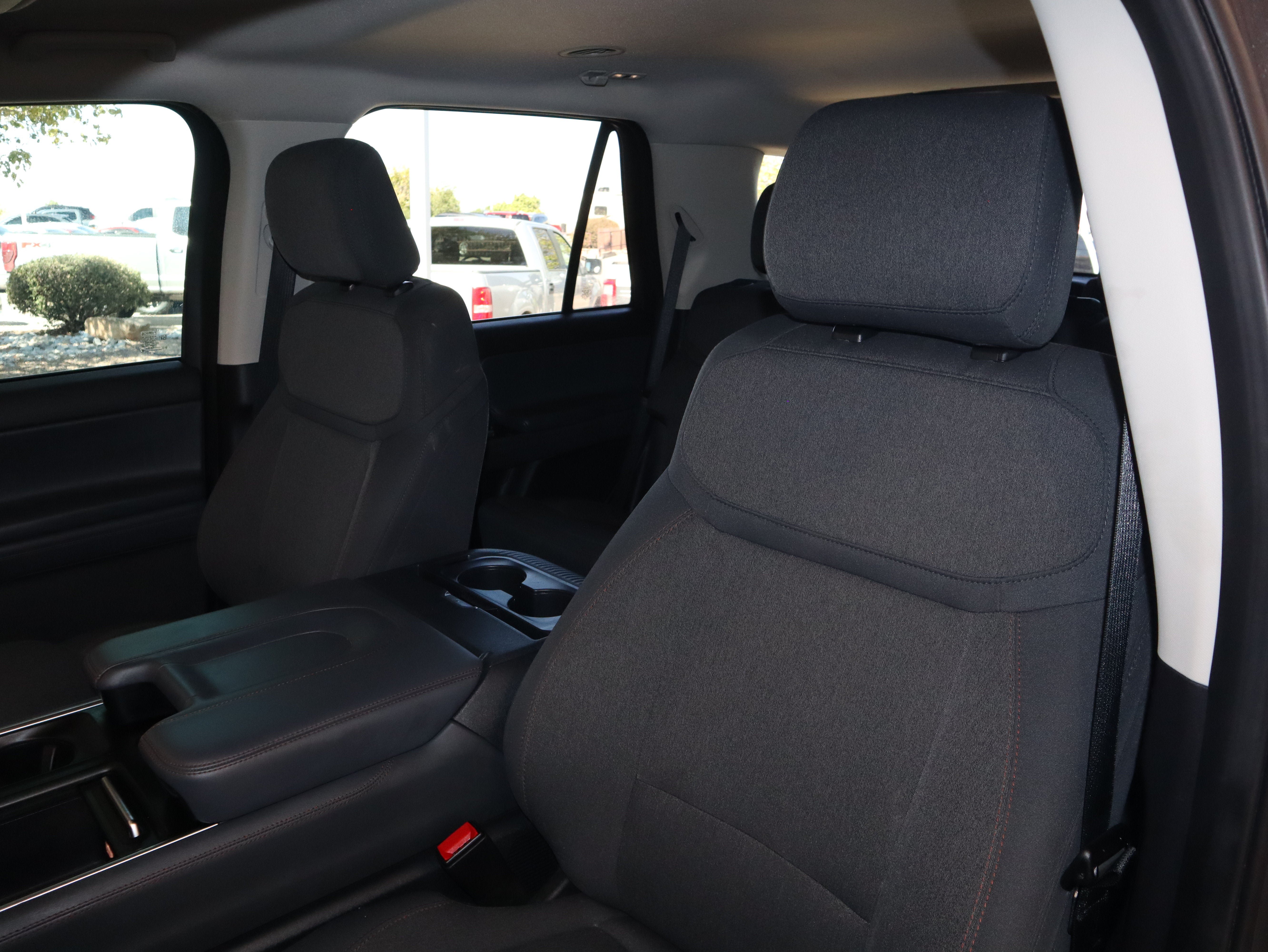 Certified 2025 Ford Expedition Active AWD/4WD image 33