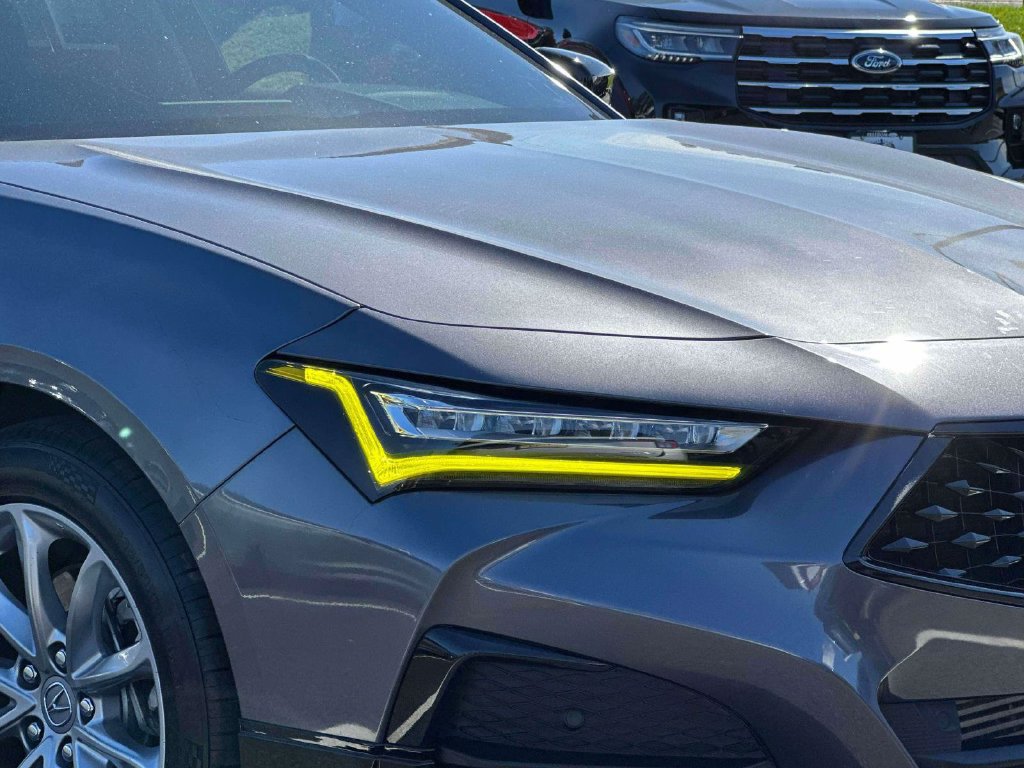 Used 2023 Acura TLX FWD image 8