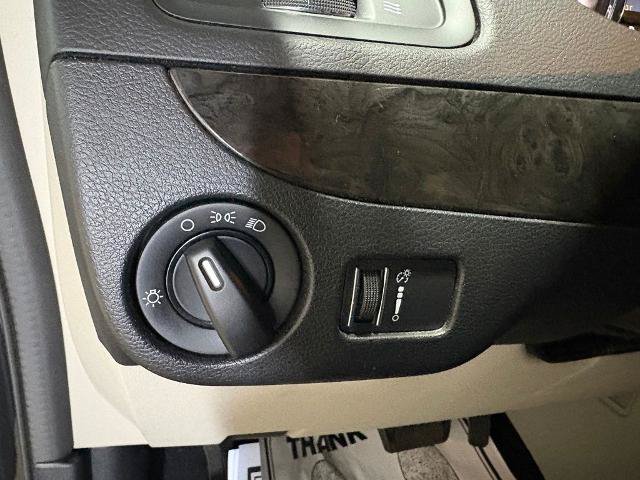 Used 2020 Dodge Grand Caravan SE FWD image 17