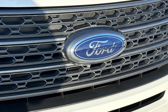 Certified 2022 Ford Explorer XLT w/ Equipment Group 202A image 38