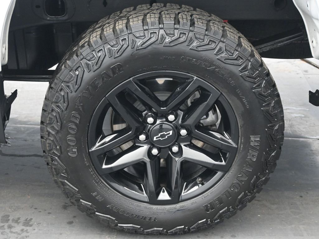 Used 2024 Chevrolet Silverado 1500 Custom Trail Boss w/ LPO, Dark Essentials Package image 22