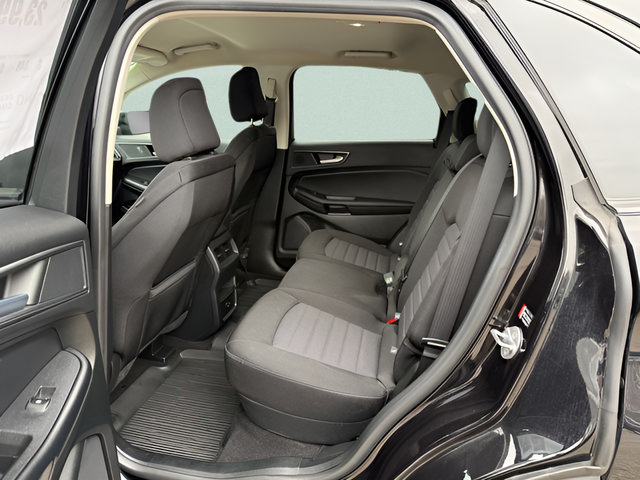 Certified 2022 Ford Edge SE w/ Black Appearance Package AWD/4WD image 5