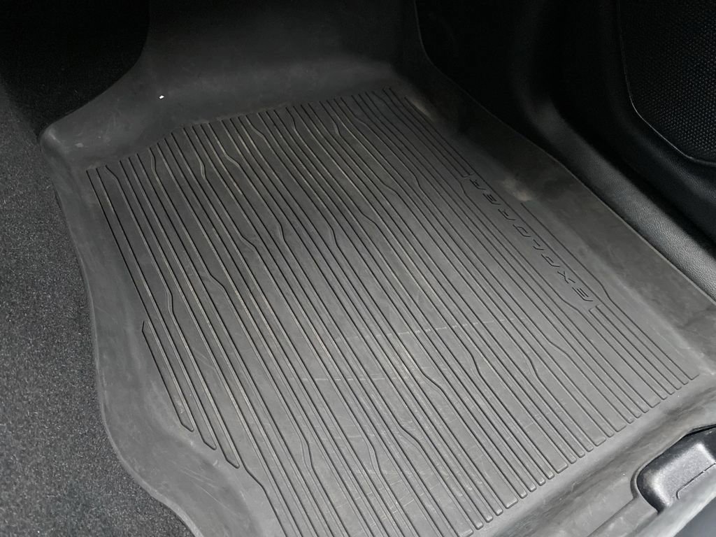 Certified 2025 Ford Explorer ST-Line w/ Premium Package image 29