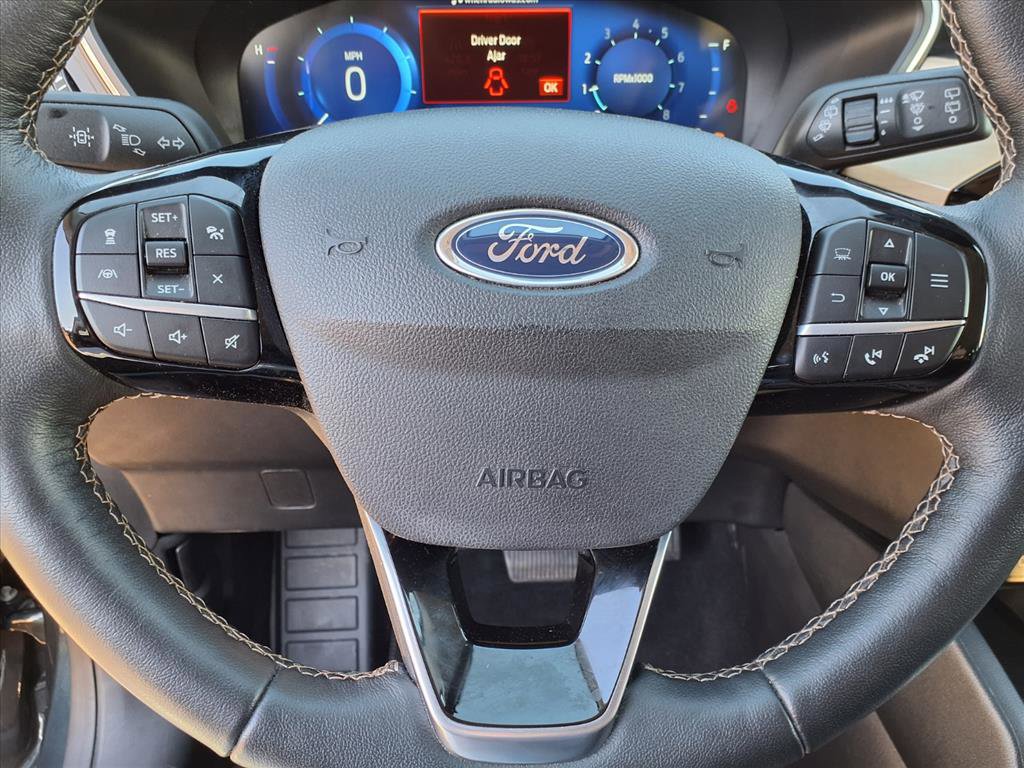 Certified 2022 Ford Escape Titanium w/ Titanium Elite Package image 22