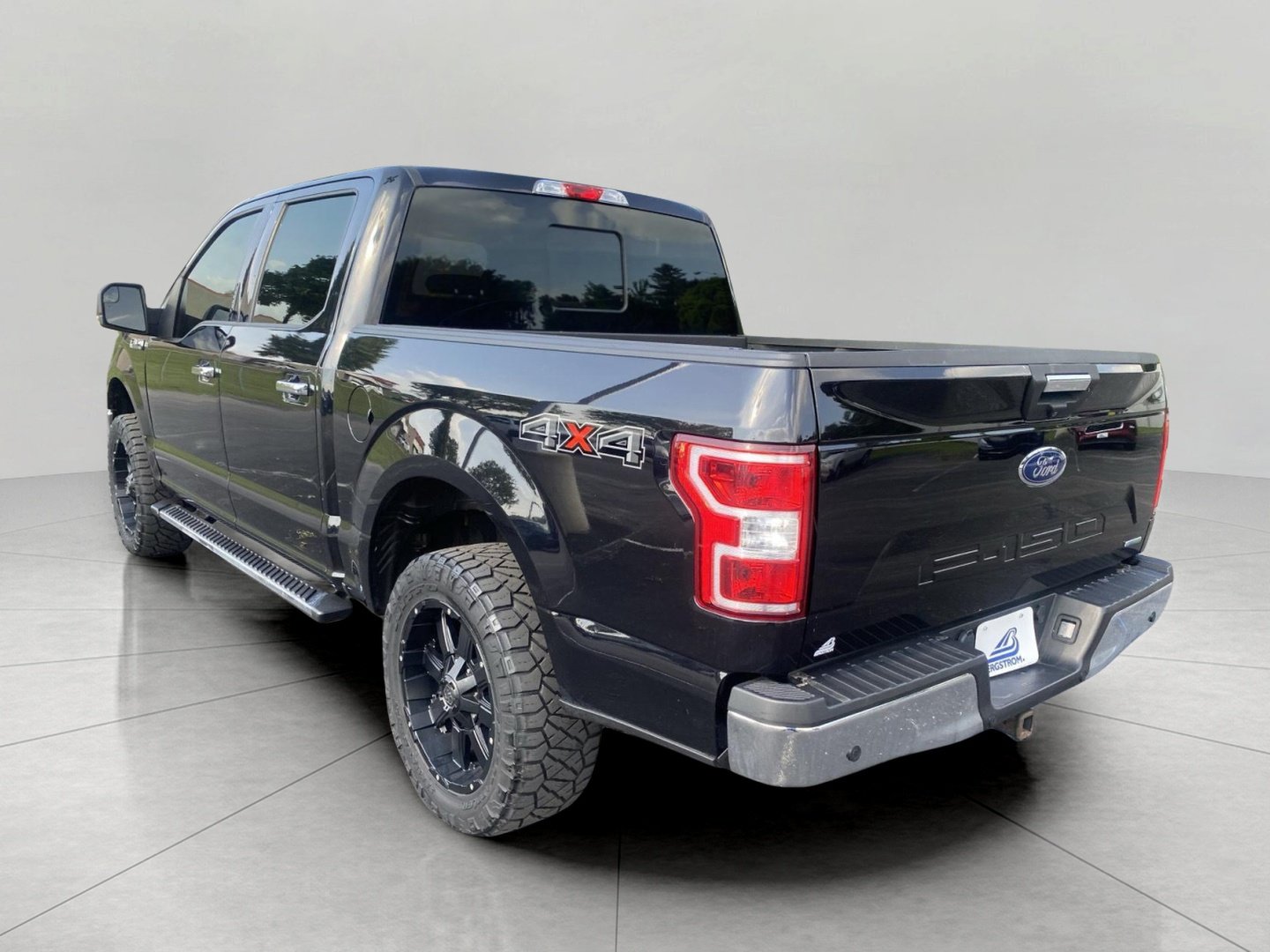 Certified 2019 Ford F150 XLT w/ Equipment Group 302A Luxury AWD/4WD image 13