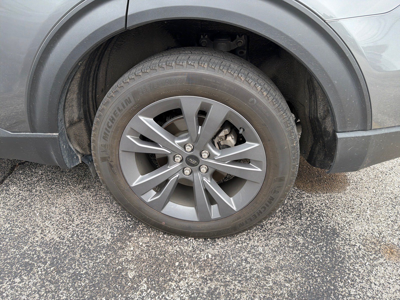 Certified 2023 Ford Explorer XLT w/ Equipment Group 202A AWD/4WD image 5