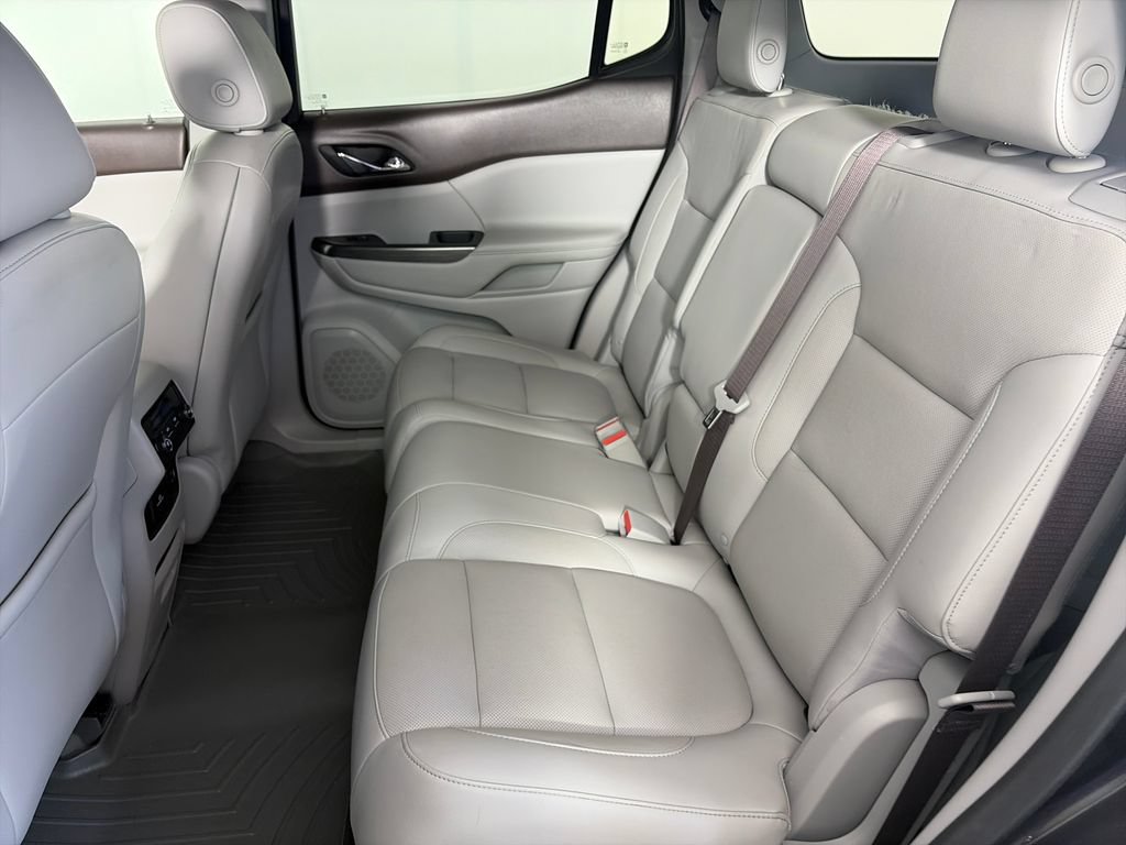Used 2017 GMC Acadia SLT AWD/4WD image 13