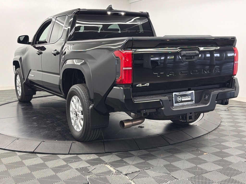 Used 2026 Toyota Tacoma SR5 AWD/4WD image 10