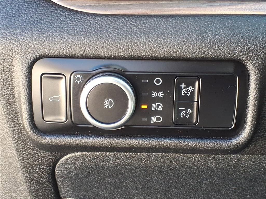 Certified 2023 Ford Explorer Limited image 18