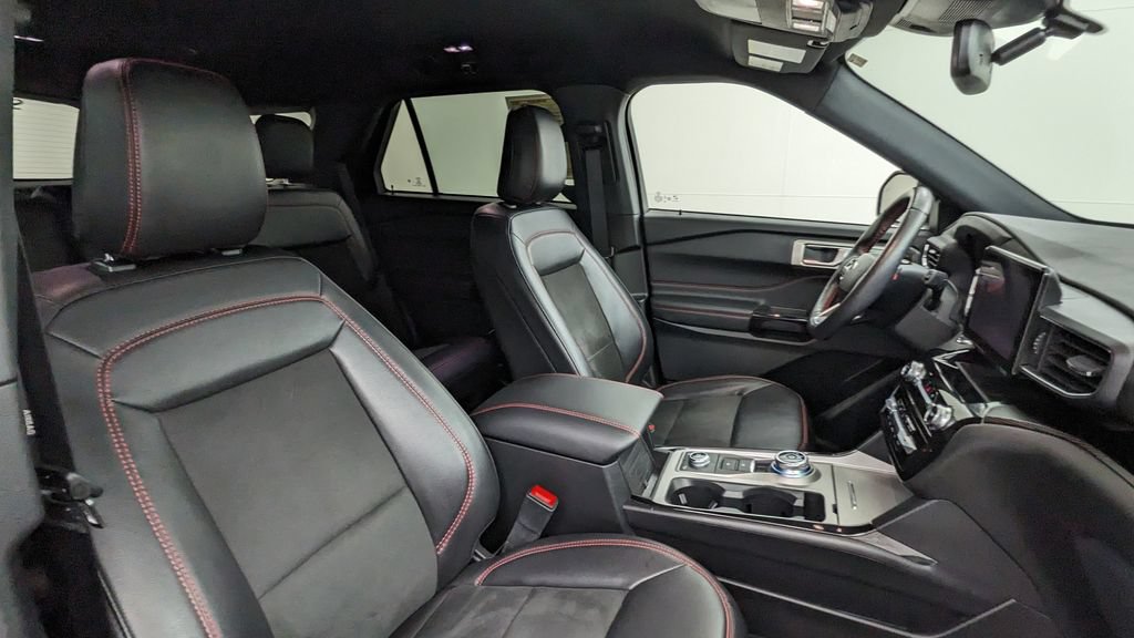 Certified 2023 Ford Explorer ST-Line AWD/4WD image 41