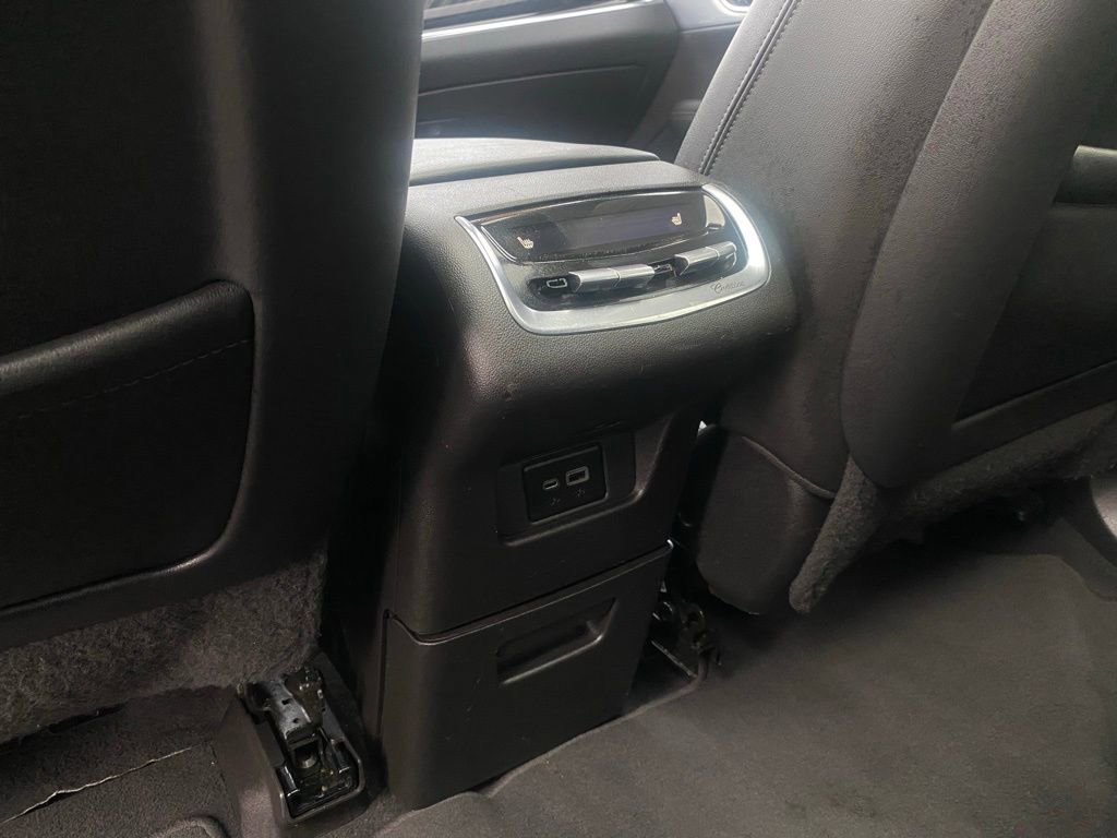 Used 2023 Cadillac XT6 Premium Luxury image 28