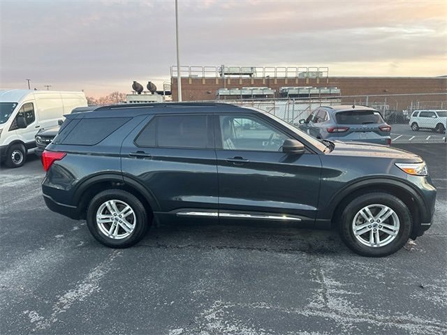 Certified 2023 Ford Explorer XLT w/ Equipment Group 202A image 6