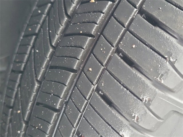 Certified 2021 Ford Explorer Limited w/ Hybrid Equipment Group 310A image 33