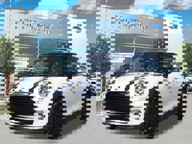 Used 2020 MINI Cooper 2-Door Hardtop image 1