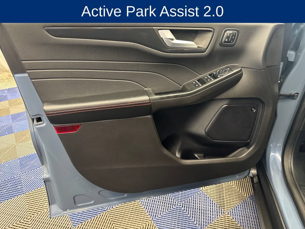 Certified 2024 Ford Escape ST-Line Elite w/ Premium Technology Package AWD/4WD image 11