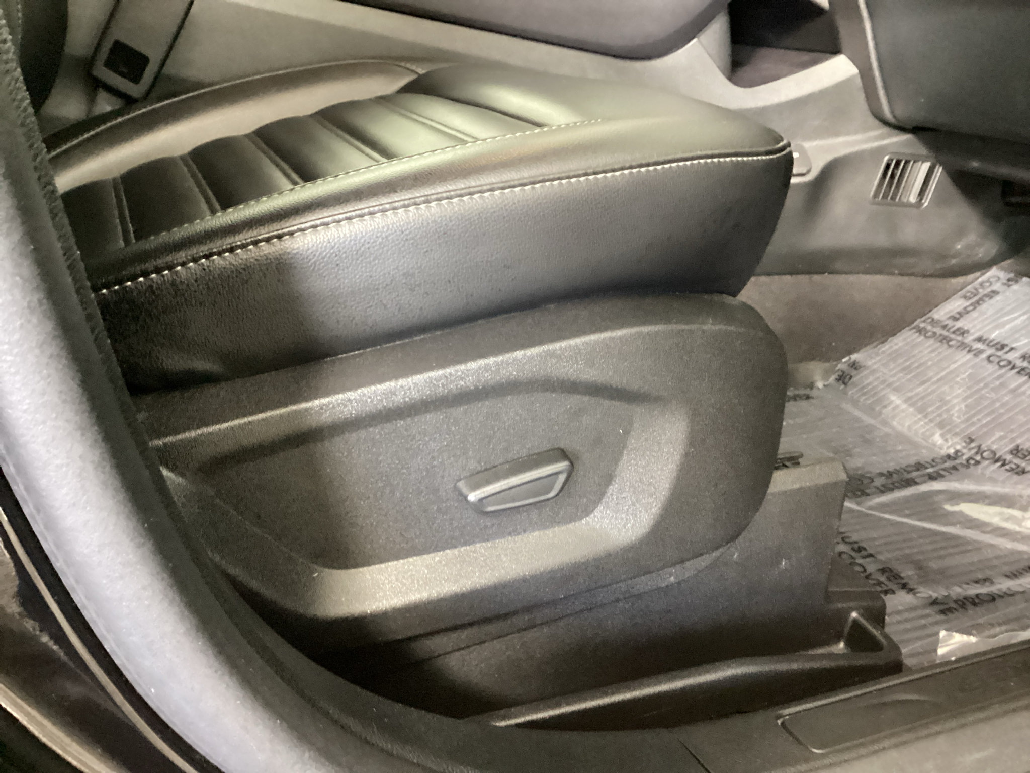 Certified 2024 Ford Edge SEL w/ Convenience Package AWD/4WD image 8